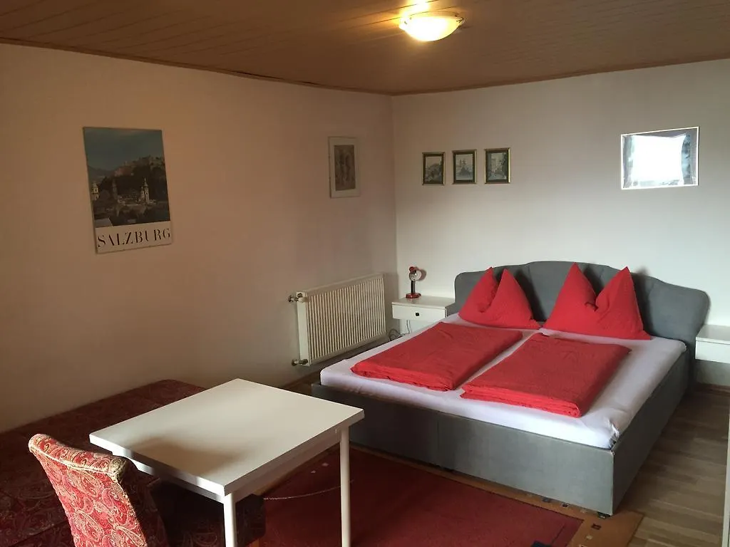 Haus Kernstock Hotel Salzburg Guest house
